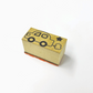６ . 完成品　(台木ＭＤＦ)台木サイズ縦２２ｍｍ×横４２ｍｍ×高さ２１ｍｍ丈 見出し無地 印面サイズ１９mm×３９mm以下 同じデザイン１種類 １０個 ※合計３０個から注文可